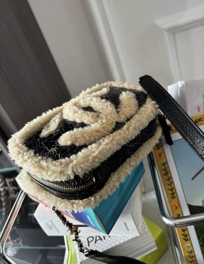 Chanel Luxury Leather Shoulder Bag Style 6