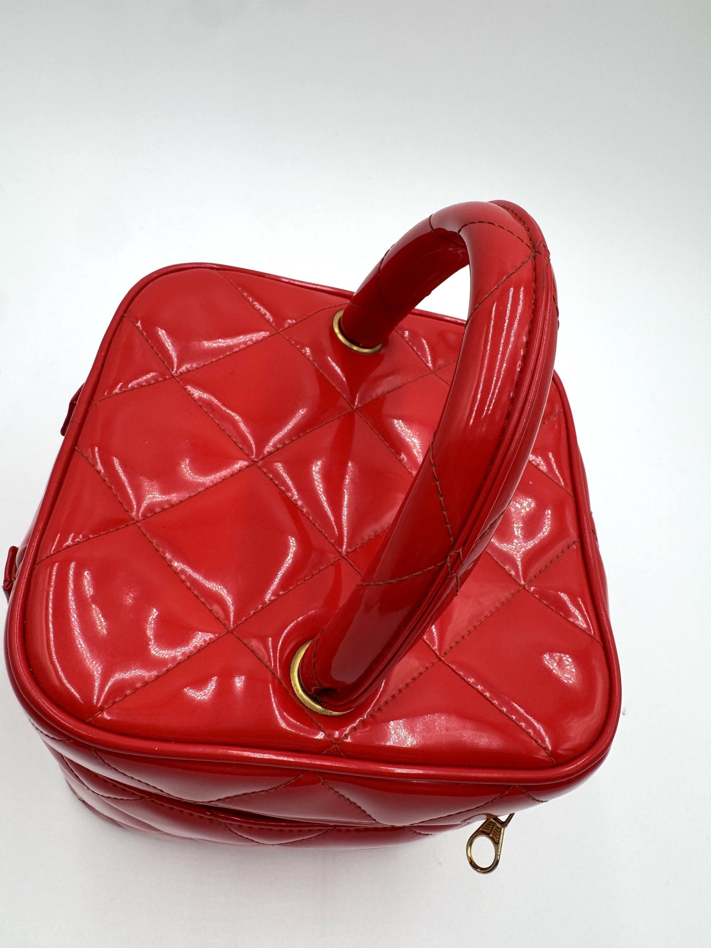 Chanel 1995 Barbie Red Heart-Mirror Vanity Case Bag