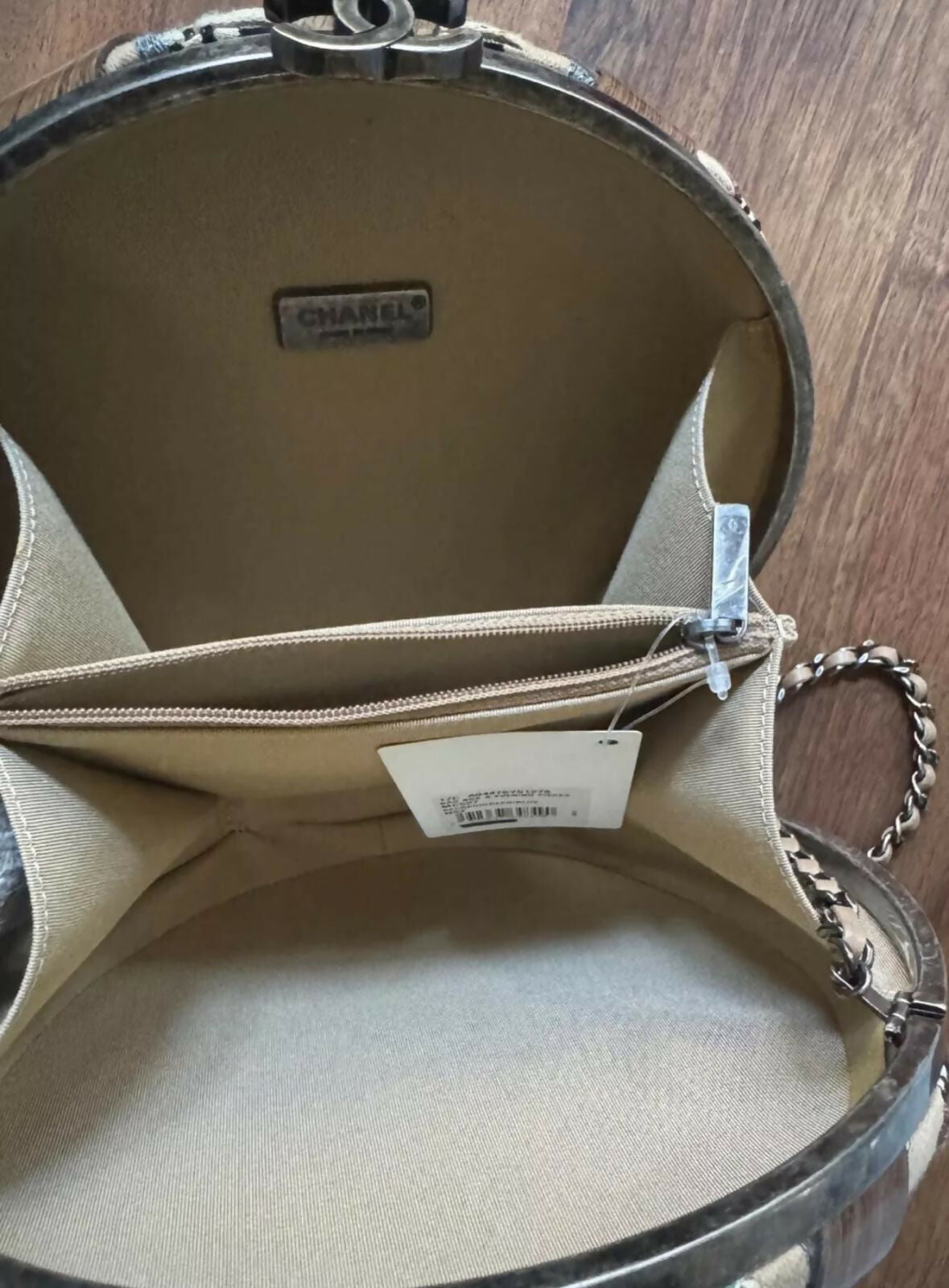 Chanel Luxury Tweed Beige Handbag