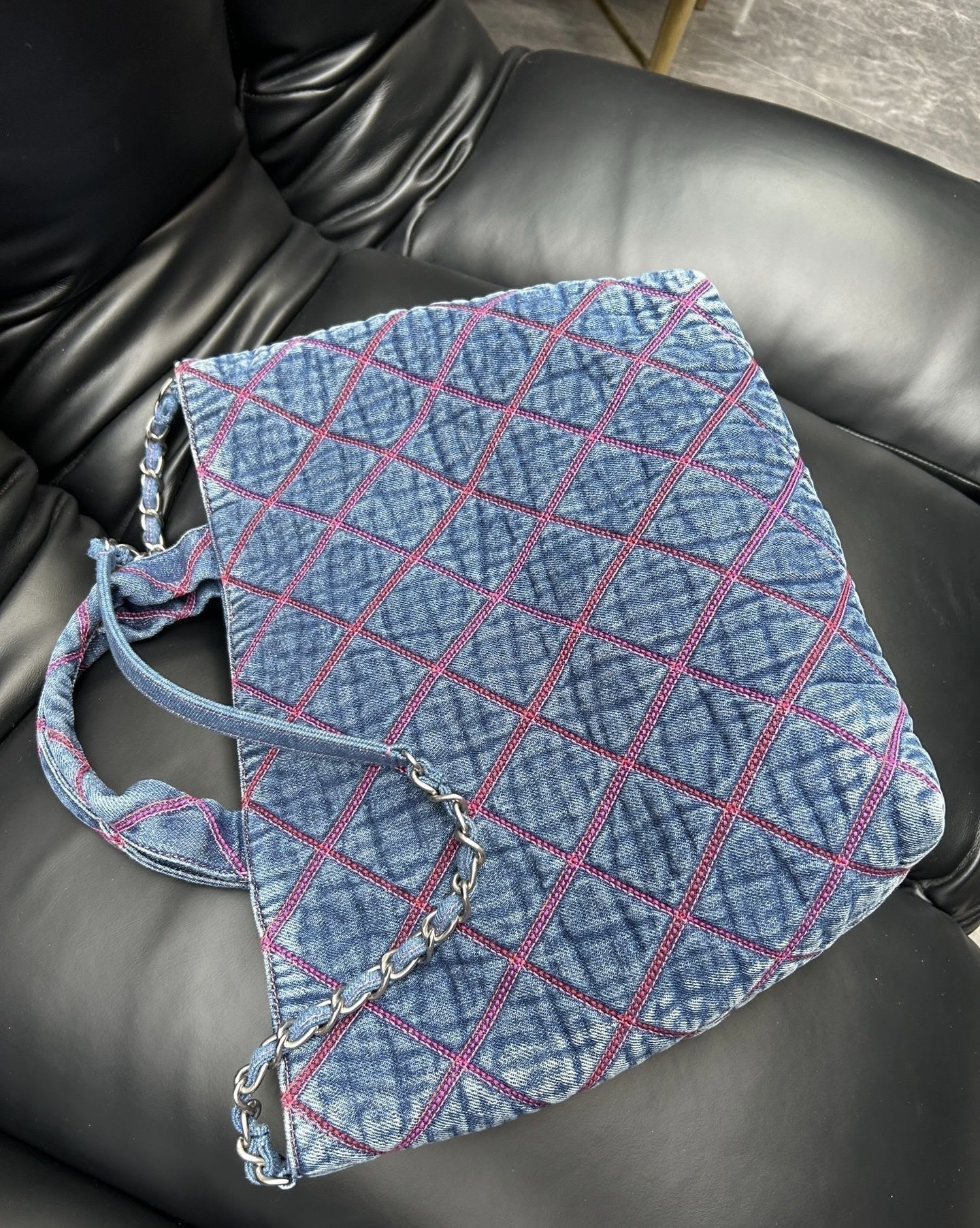 Chanel Luxury Leather Handbag Style 12