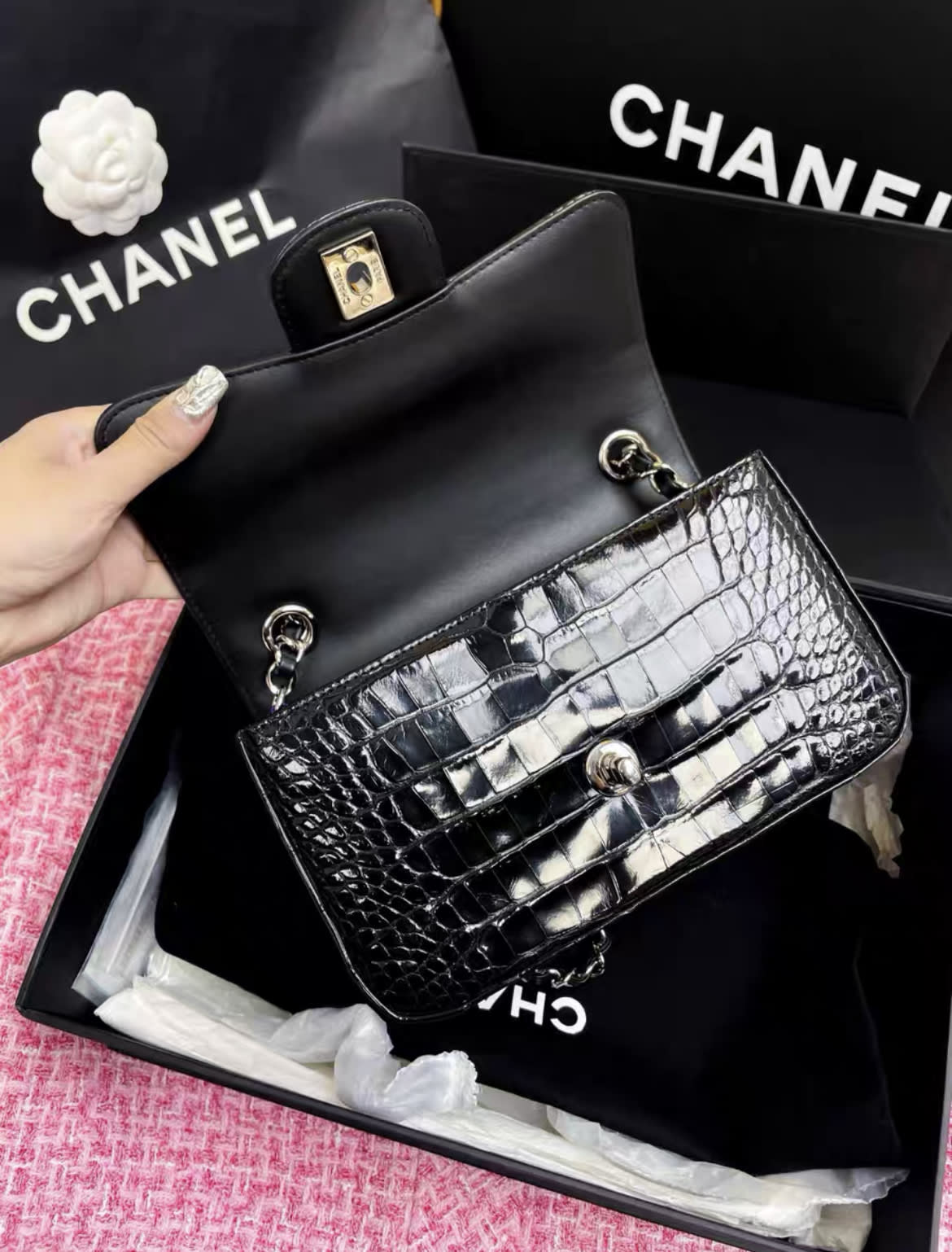 Very Rare Chanel Glossy Alligator Leather Black Silver Cf Mini