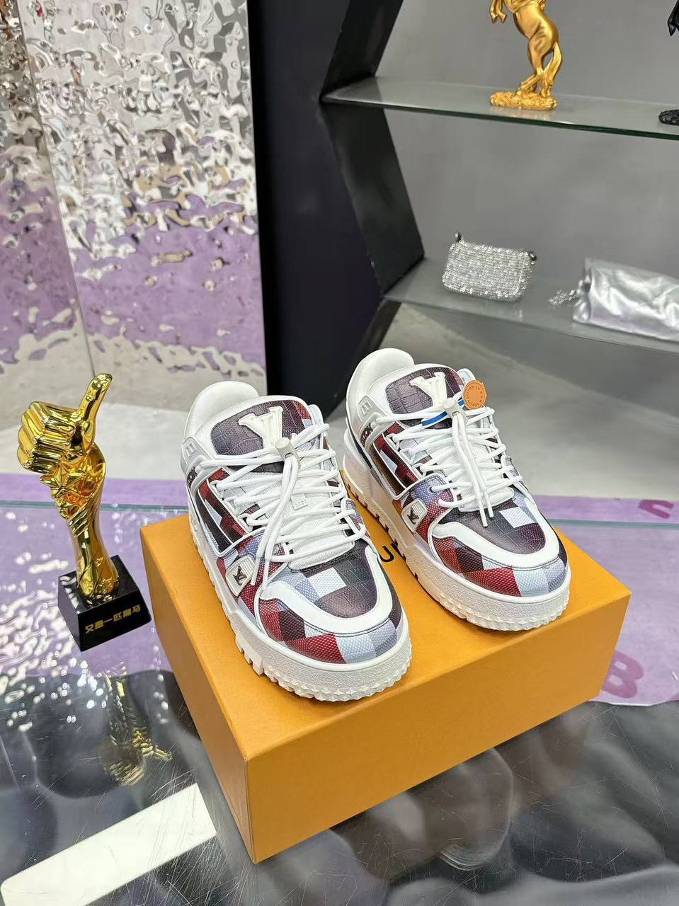 Louis Vuitton - LV Maxi Trainer Damoflage-Printed Calf Leather White / Brown