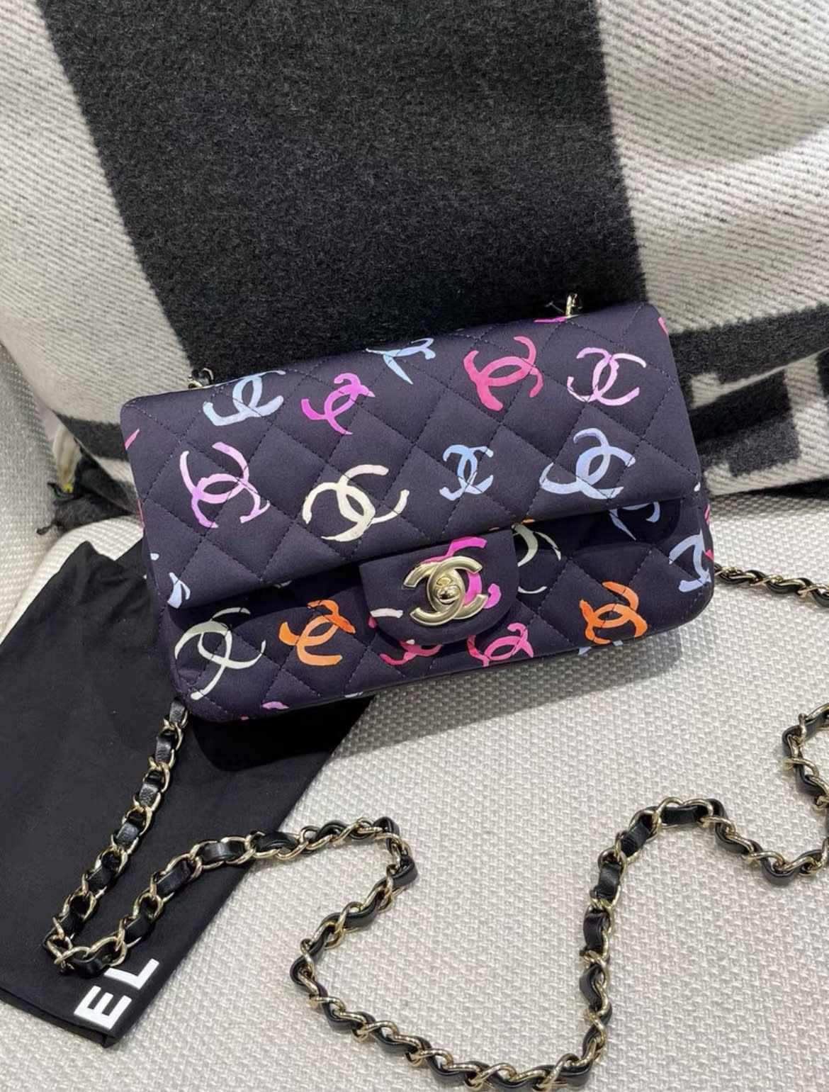 Chanel Luxury Leather Shoulder Bag Style 7