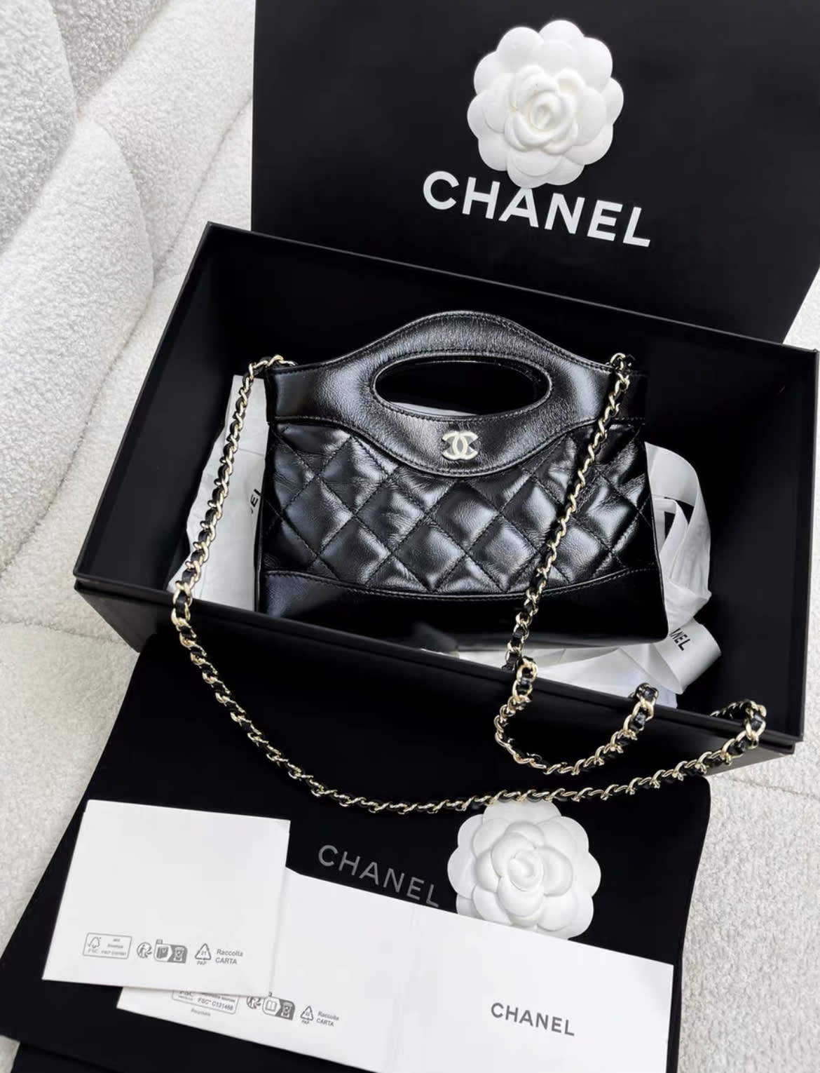 Chanel Luxury Leather Black Handbag Style 15