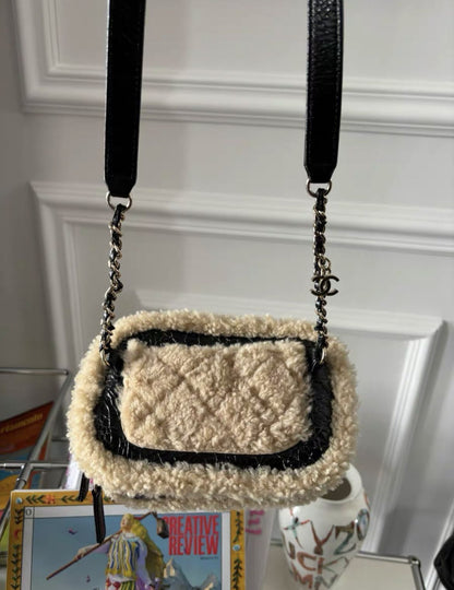 Chanel Luxury Leather Shoulder Bag Style 6