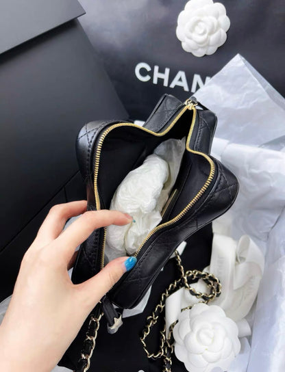 Chanel Luxury Lambskin Black Handbag Style 2