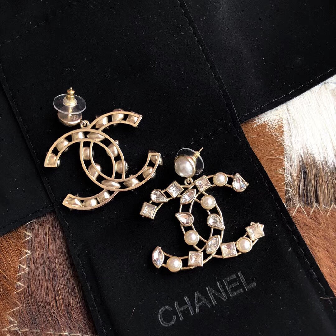 Pearl earrings