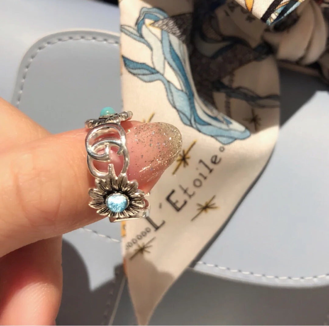 Crystal ring