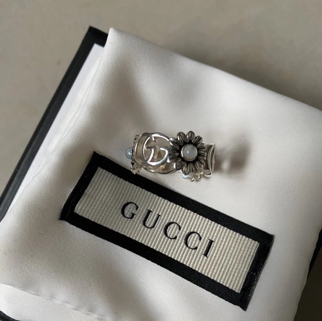 Crystal ring