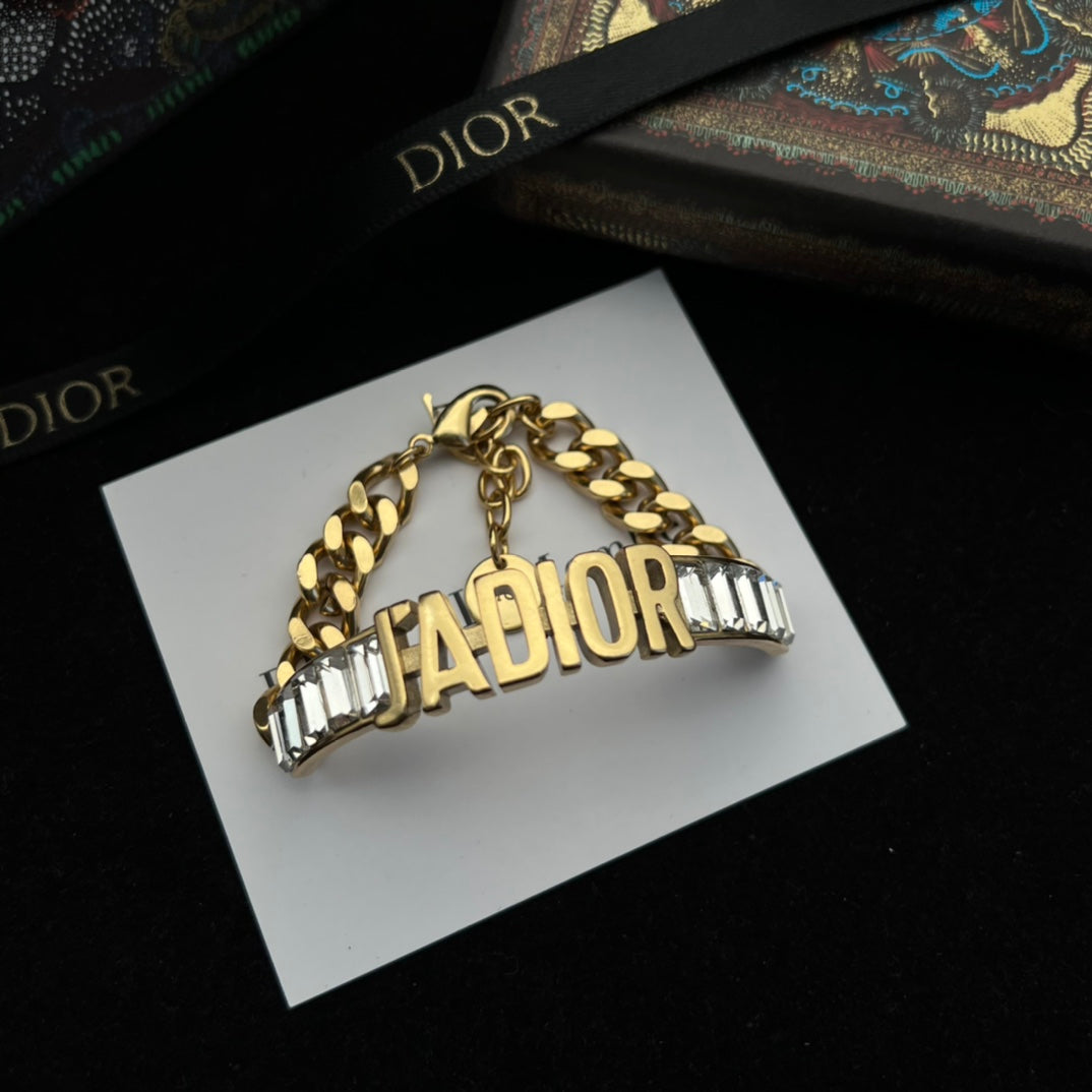 Fashion bracelet
