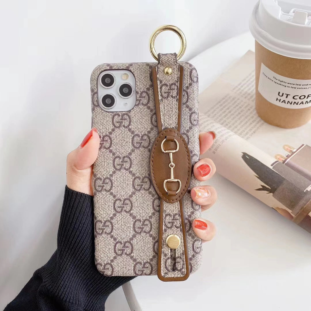 Wristband bracket phone case