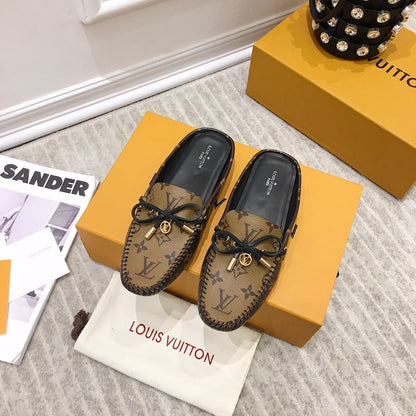 L V - Low Sliders (Light Brown Logo)