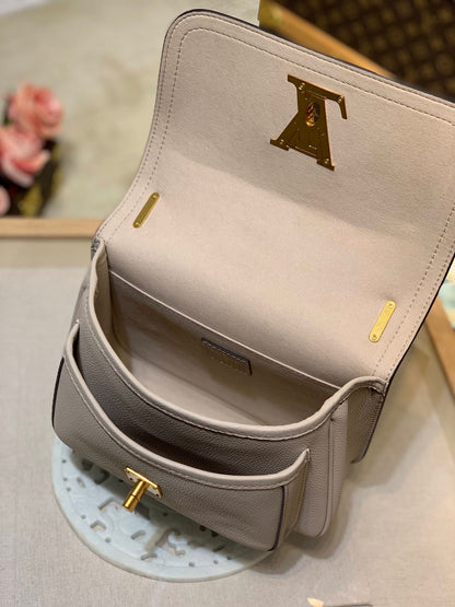 Lv tee