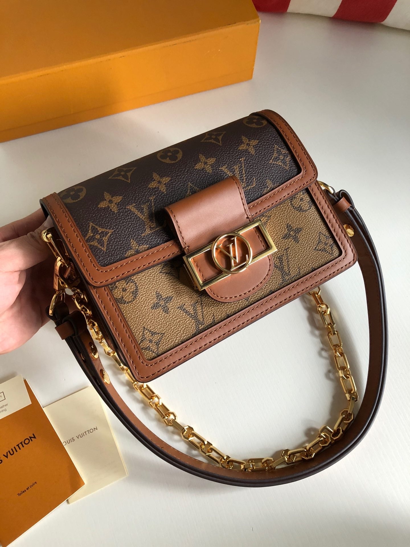 Lv bL Dauphine