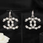 Classic temperament earrings