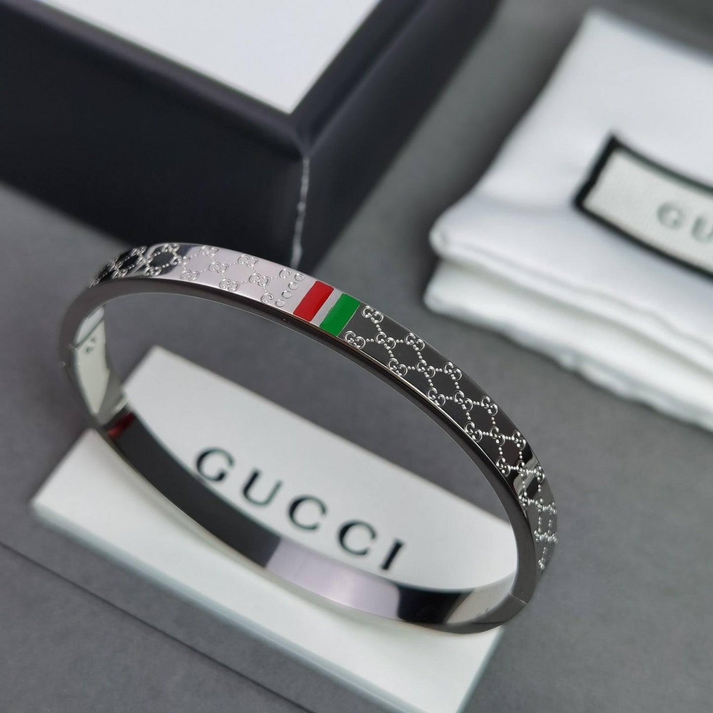 Fashion Classic bracelet