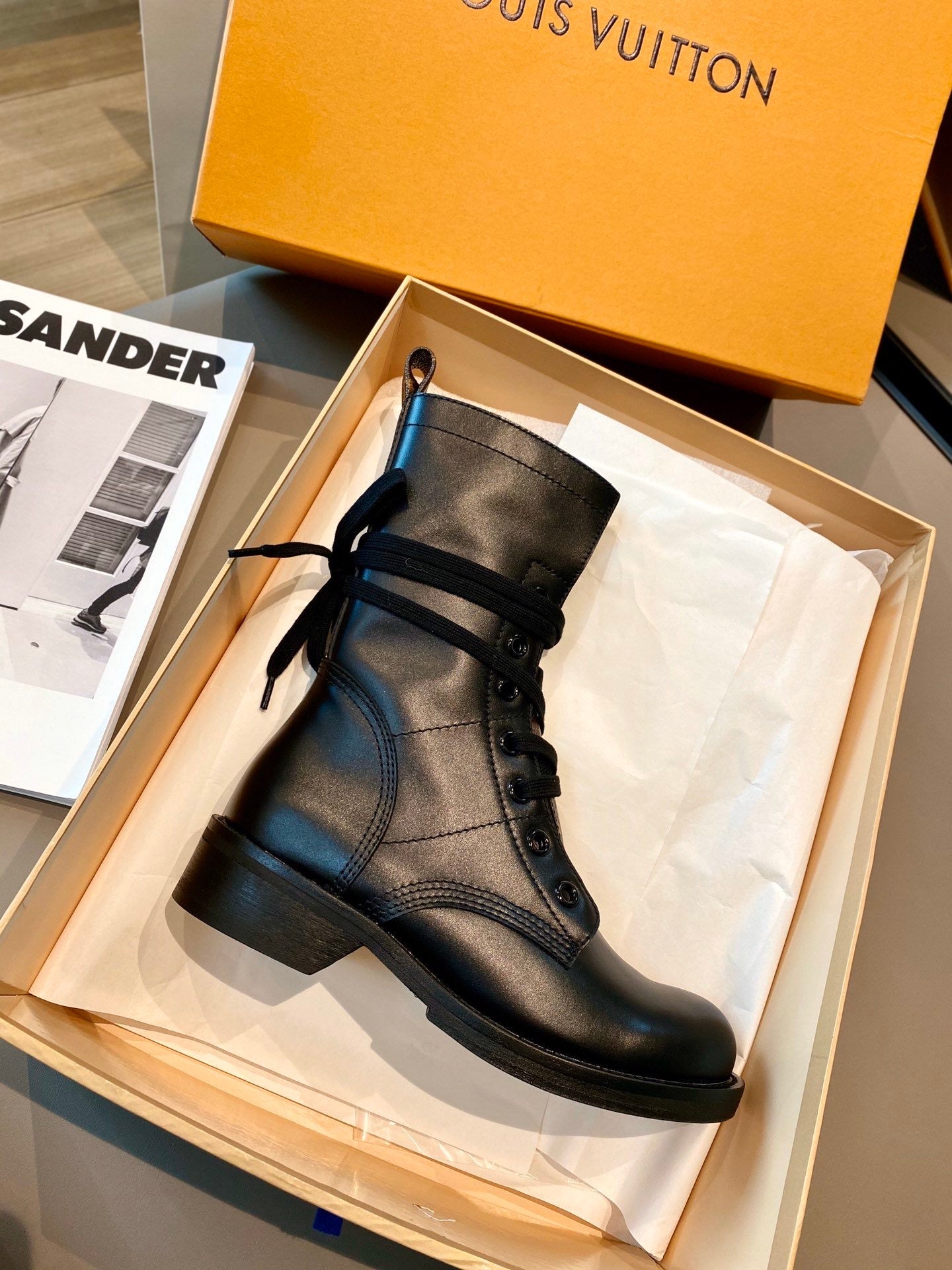 Lv boots