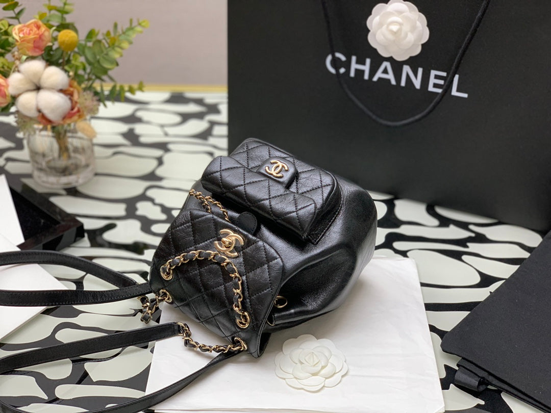 C h a n e l backpack 18×18×12cm