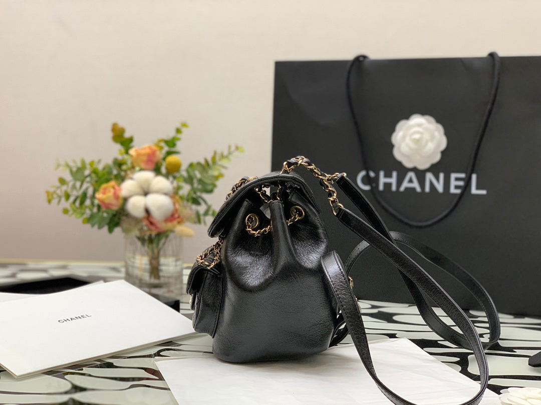 C h a n e l backpack 18×18×12cm