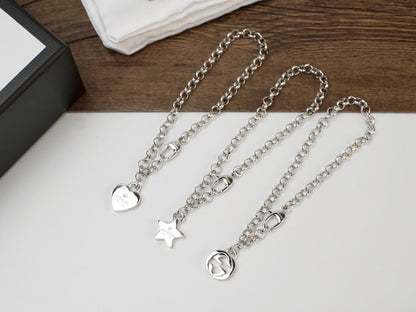 G u c c I bracelet