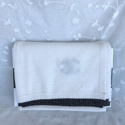 modern stylish b/w scarf
