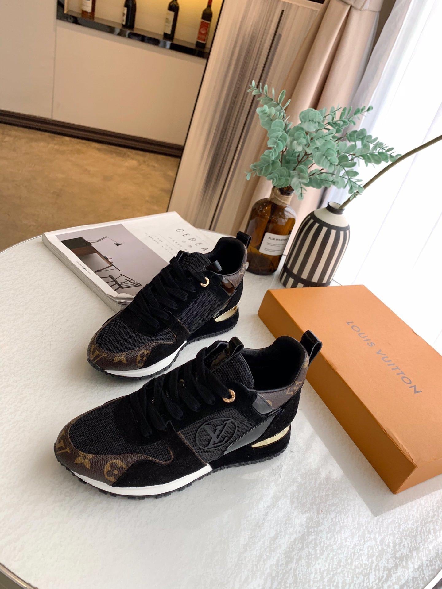 Lv black/gold