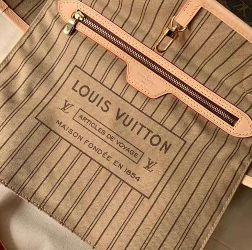 Lv Neverfull-brown inside