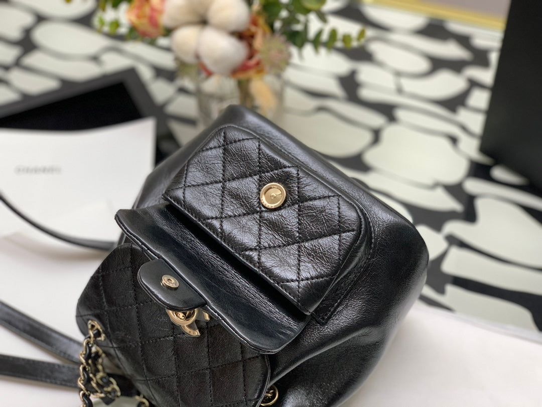 C h a n e l backpack 18×18×12cm