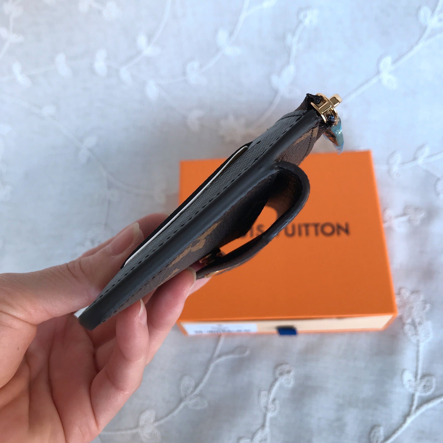 Lv wallet