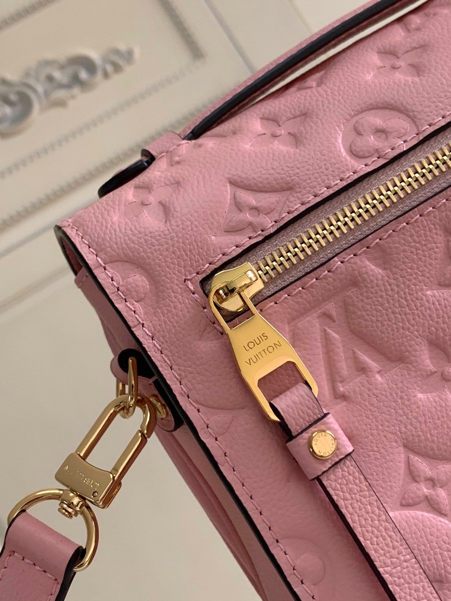 Lv metis pink