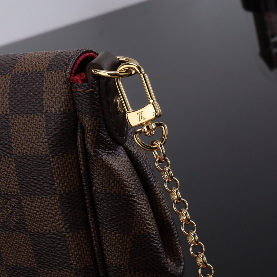 Lv monogram
