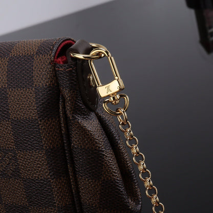 Lv monogram