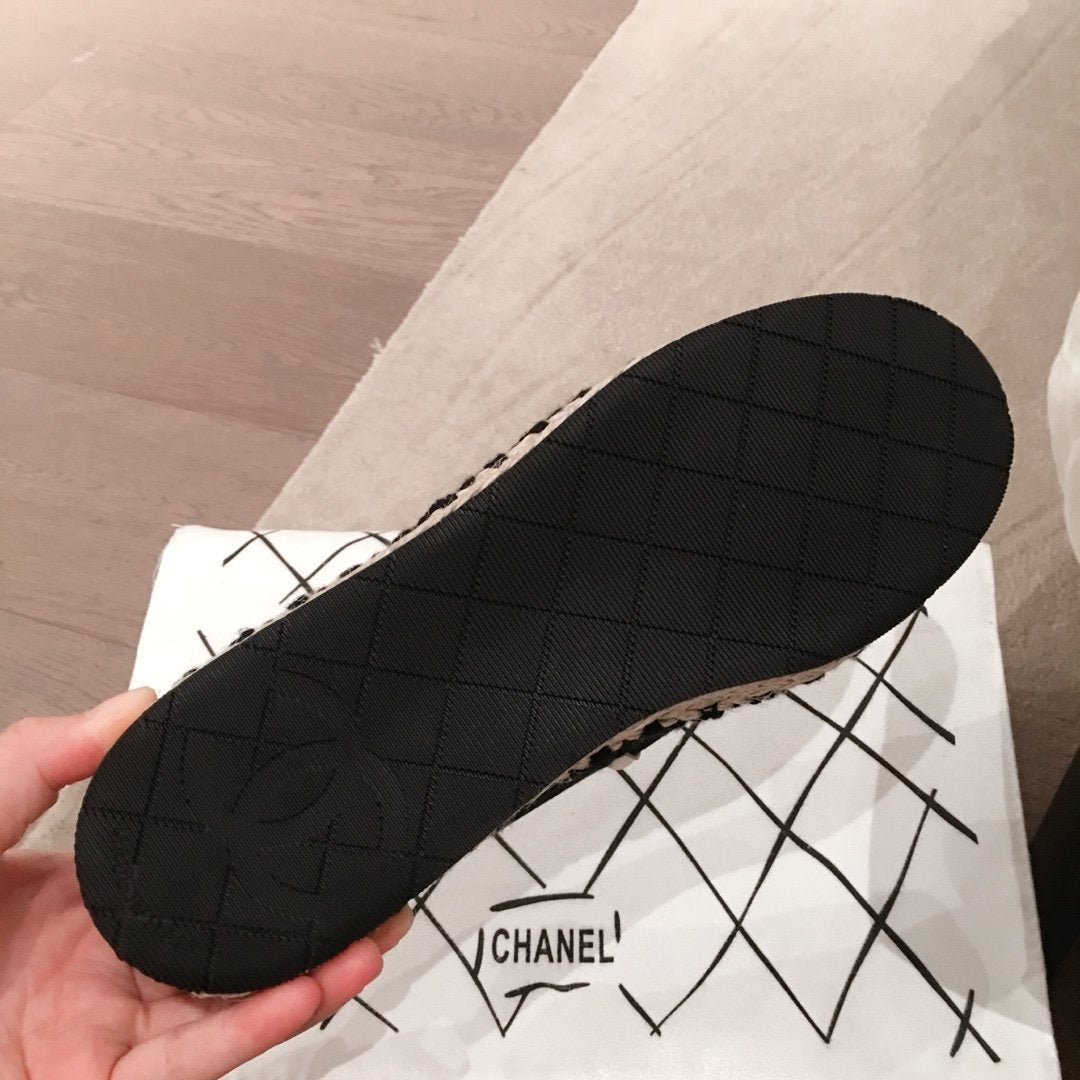 Fashion black espadrilles