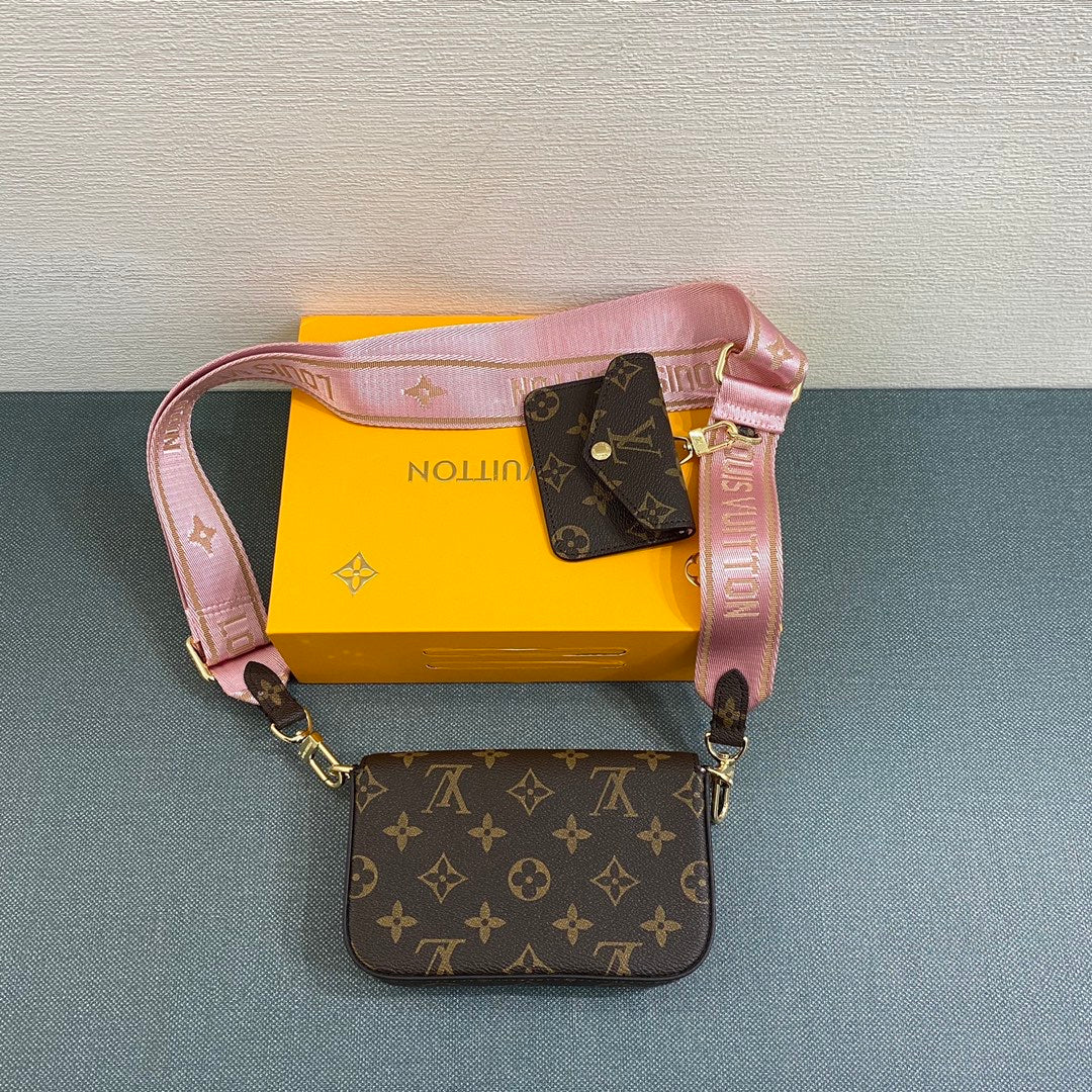 Lv Size:17*9.6*3.5cm pochette