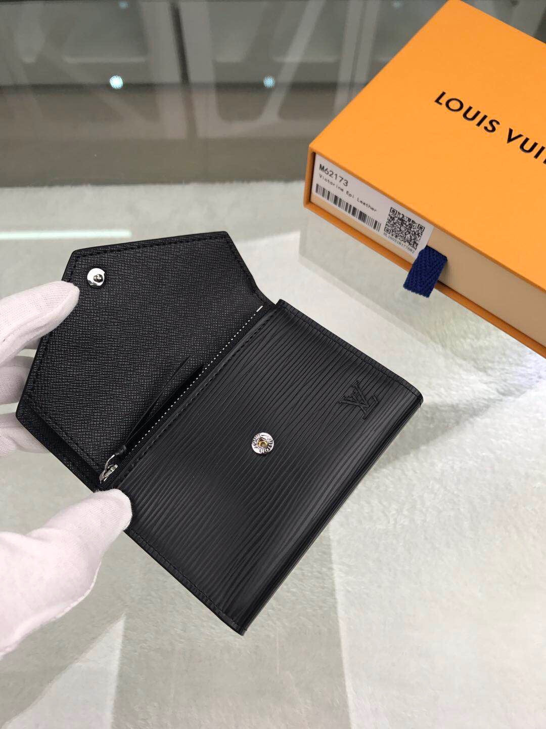 New Lv wallet 3 colors