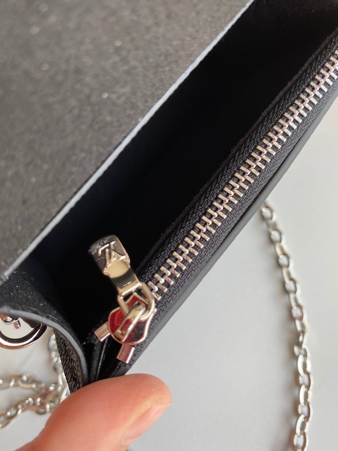 Lv 13*10.5*4cm