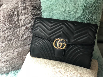 Clutch handbag