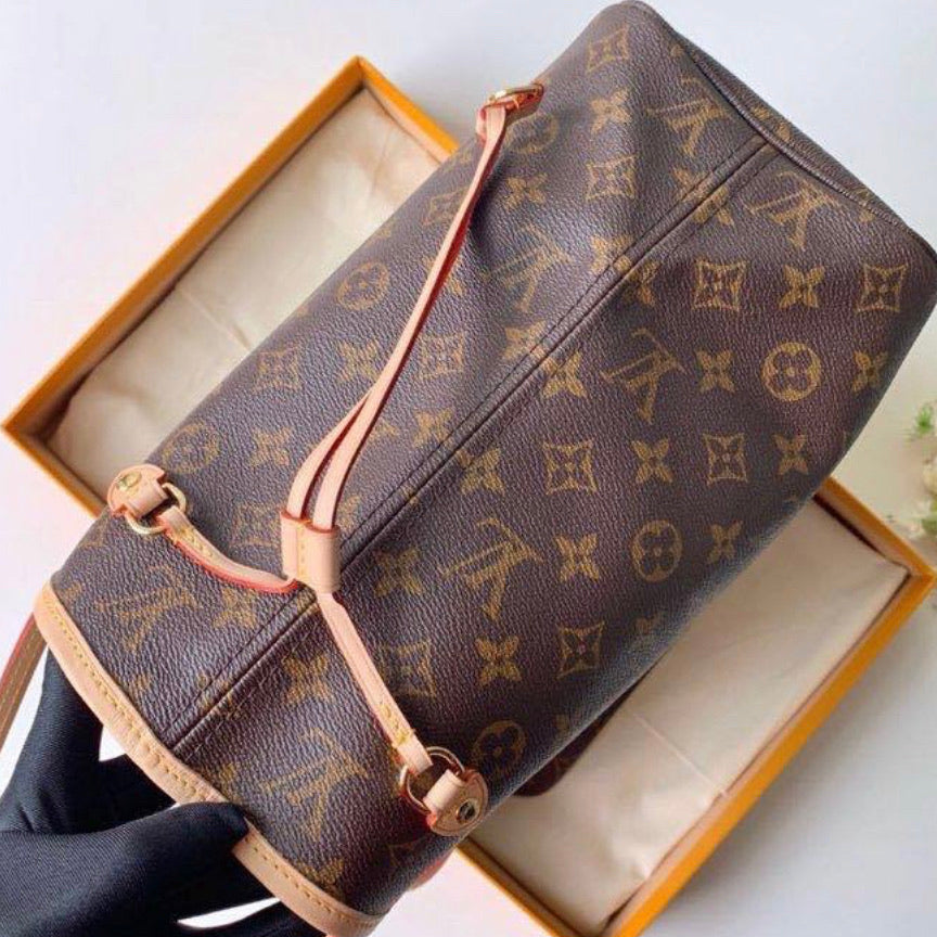 Lv Neverfull-brown inside