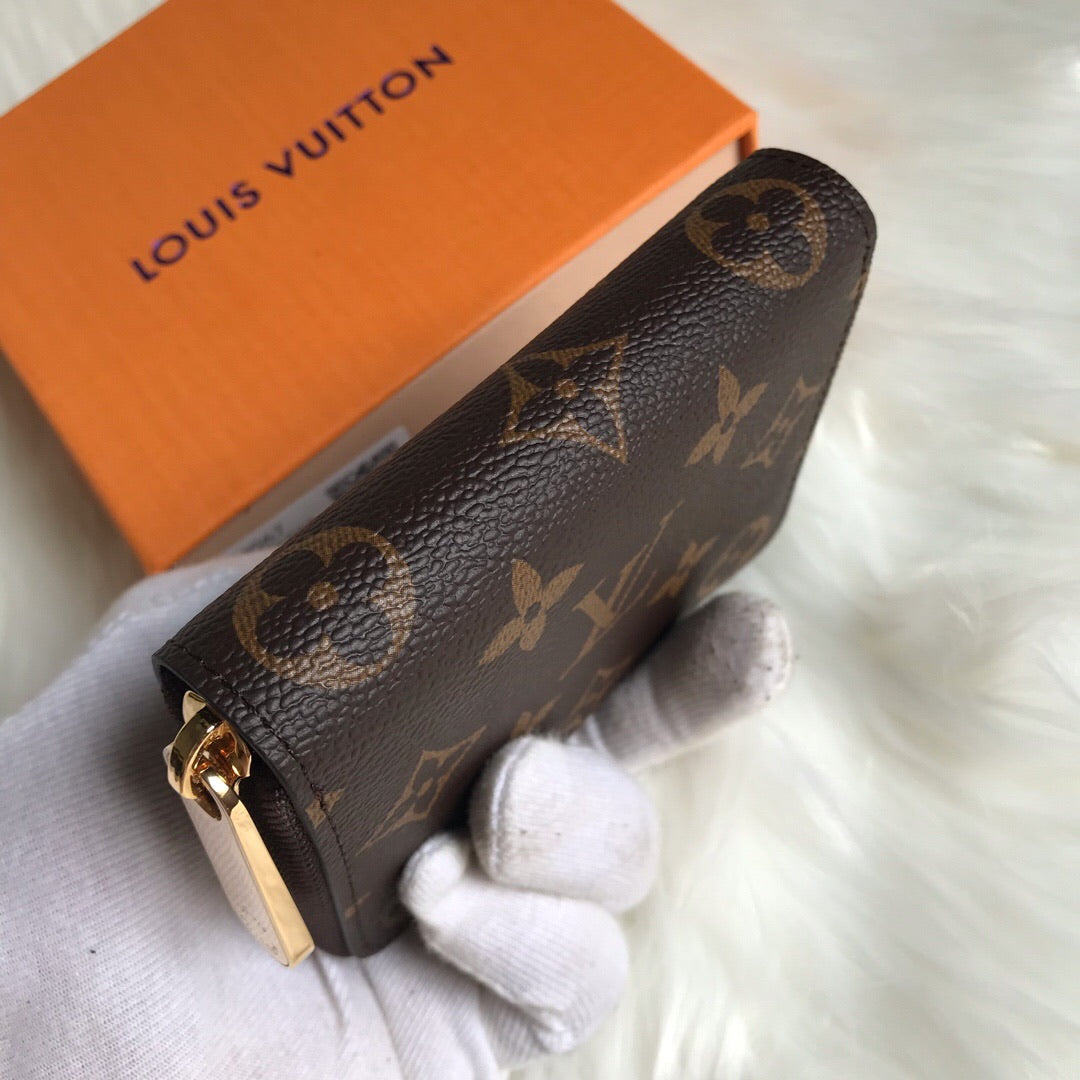 Lv small wallet