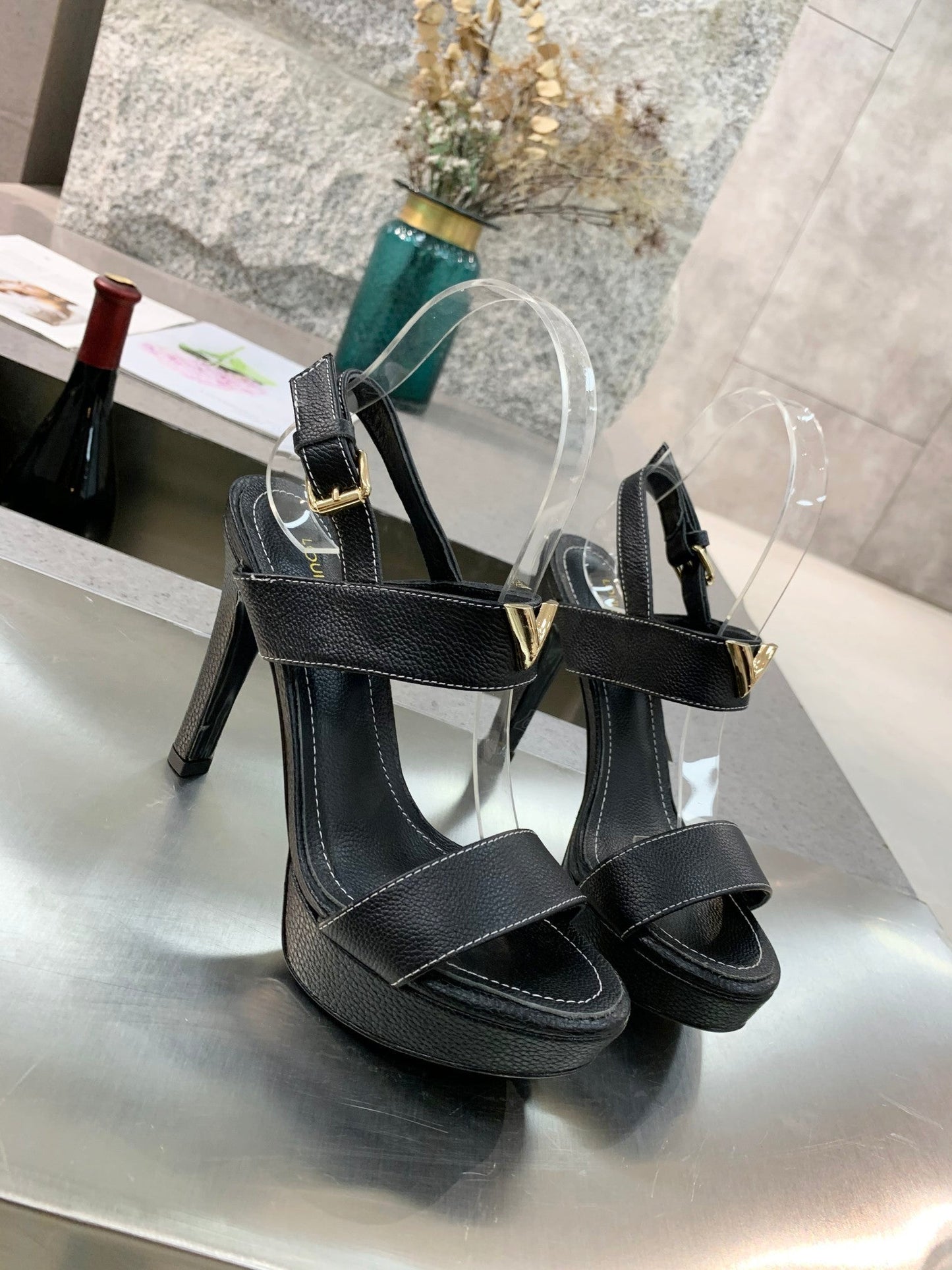 L v 10.5 cm heel 34-42