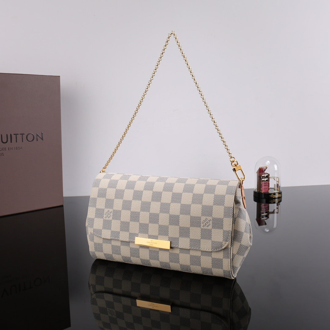 Lv monogram