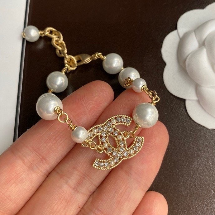 Pearl colorfast bracelet